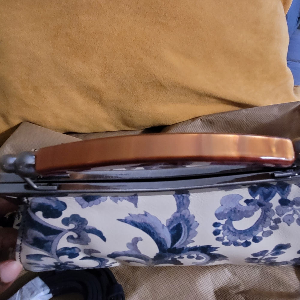 Patricia Nash Blue and Cream Satchel with Floral Design - Picture 4 of 5